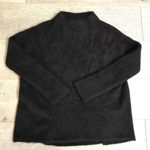 C by Bloomingdale's cashmere sweater in Black size S small